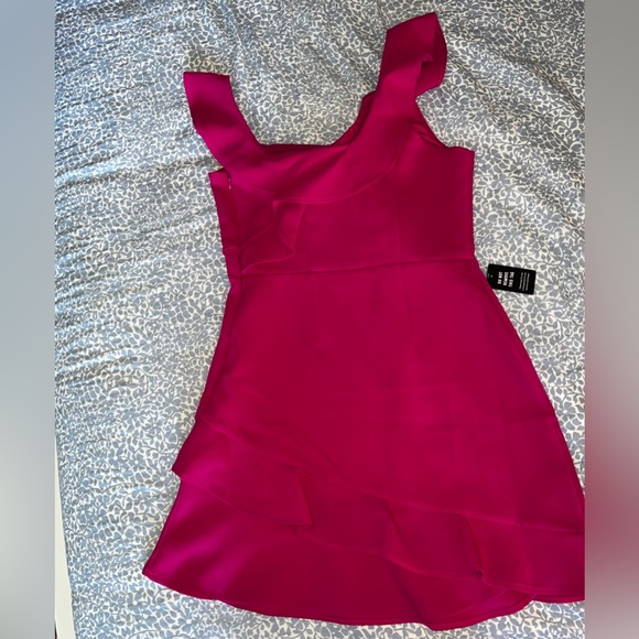 Express Hotpink dress. Size medium - Picture 3 of 4